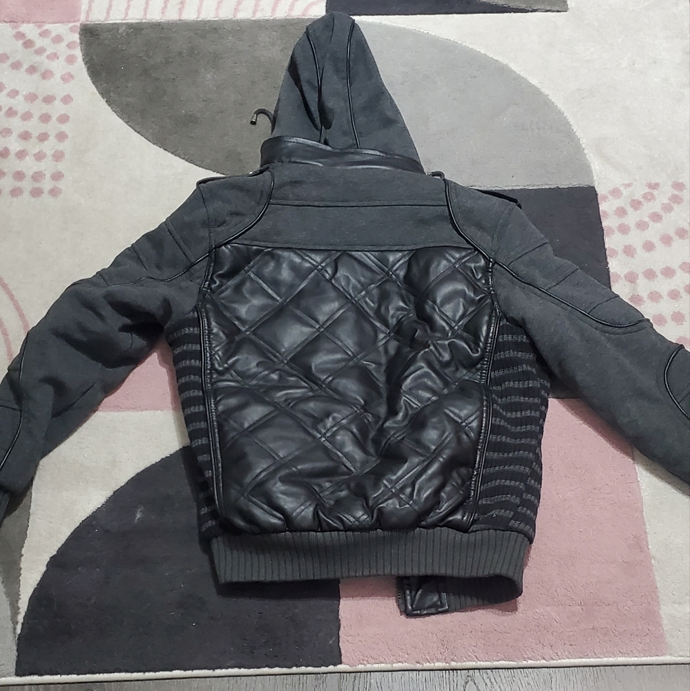 Jacket - Picture 2 of 4